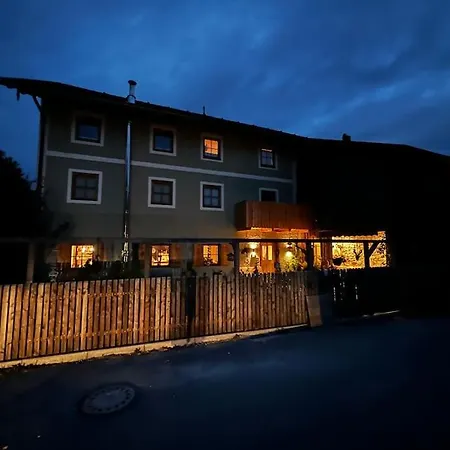 Stanzls - Am Lech Apartment